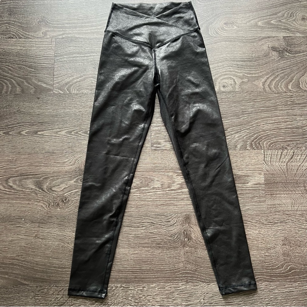 Aerie Offline leather crackle leggings, S